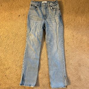 abercrombie split hem curve love 90s high rise jeans